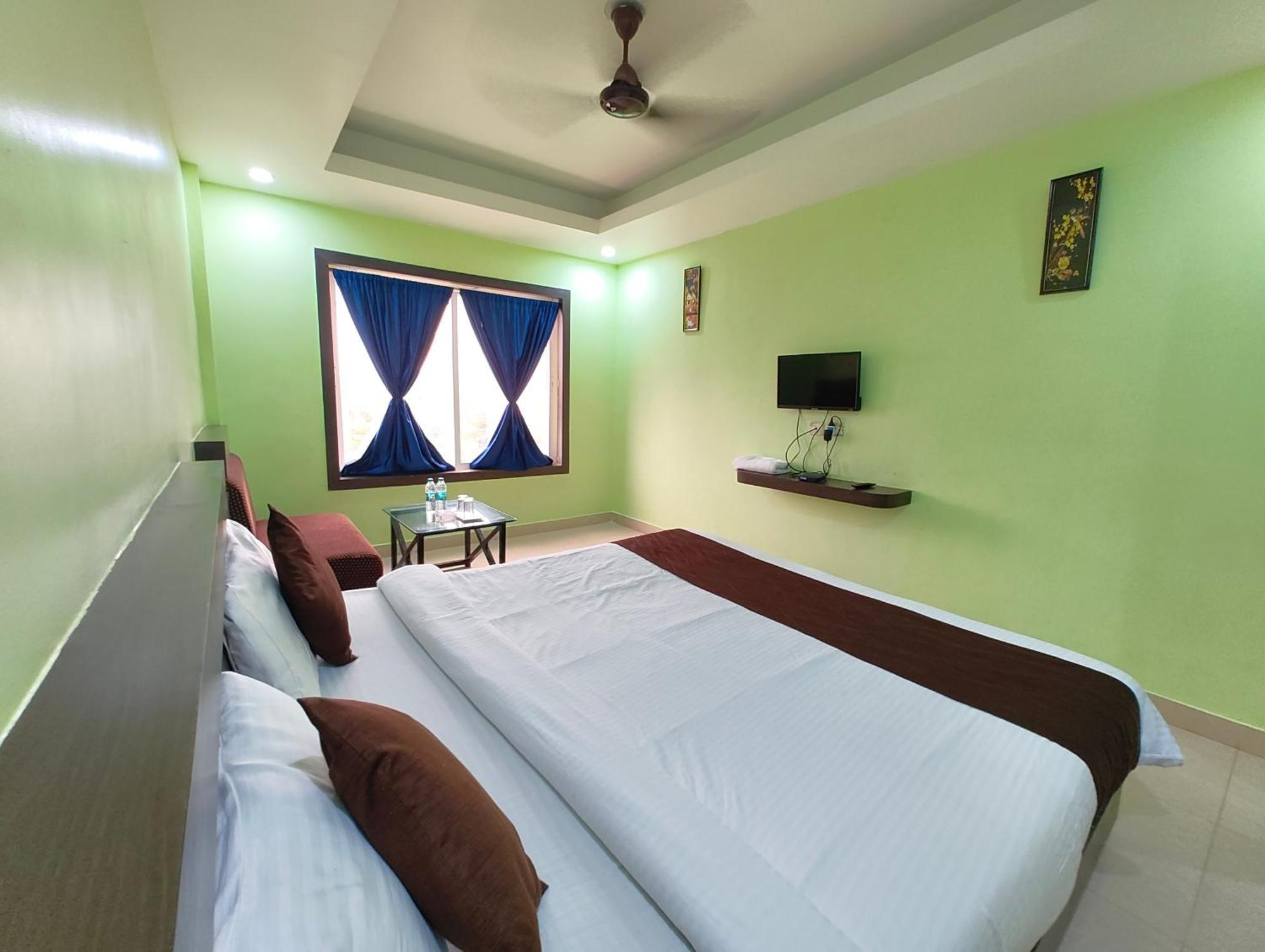 Hotel Deep Ganga Inn Puri Near Iskcon Temple1400M - Lift-And-Parking-Facilities-Restaurant Available - Excellent Customer Choice- Best Seller Exterior photo